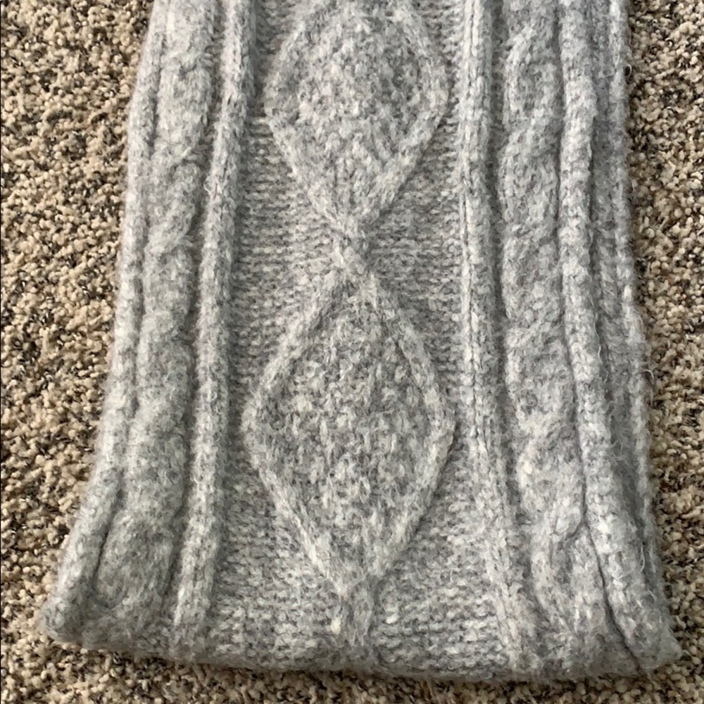 Grey Circle Scarf - Picture 2 of 2